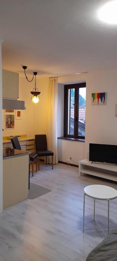 Anna'S Home ☆ Campione d'Italia Bagian luar foto